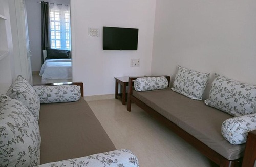 Chikkamagaluru House | Hegde Residency 2 BR Home PEPPER without balcony