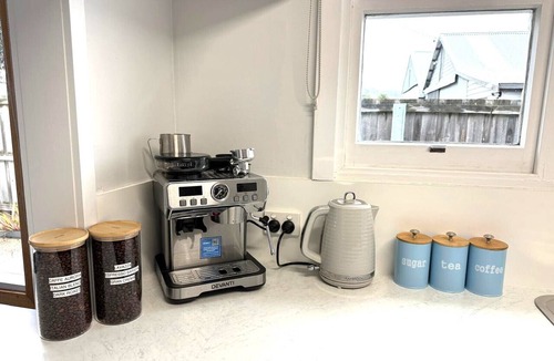 Gravelly Beach House | HENDERSONS, River Views | Pool | Gravelly Beach | Tamar Valley Wine Route