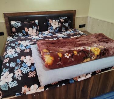 Sangla House | Hey baby home stay sangla kinnaur