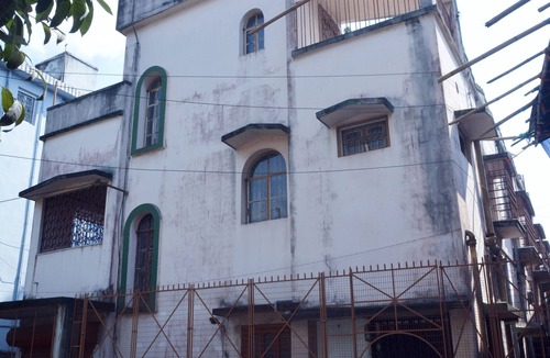 Baruipur House | Hibiscus Chandannagar, A home for all.
