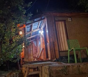 Banjar House | Hideaway holt