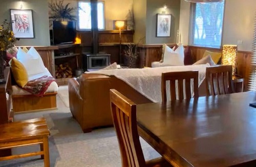 Dinner Plain Ski Chalet | Highlander - Dinner Plain