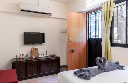 Bandra West Apartment | Higuests Vacation Home - Chapel Road, Bandra