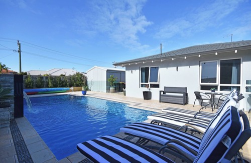 Hillarys House | Hillary's Coastal Retreat stunning home with pool and amazing alfresco area