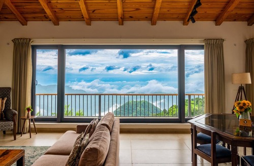 Amritpur Ski Chalet | Hilltop 4 BHK Homestay near Bhimtal