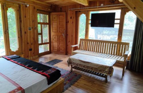 Gushaini Apartment | Him cottage