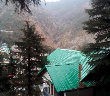 McLeod Ganj House | Himalayan Triund Hill View Hostel
