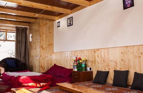 New Manali House | Himalayan Woodpecker - A Truly Himalayan Stay