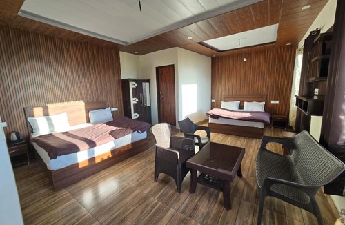 Kanatal House | HKS Orchards Stay