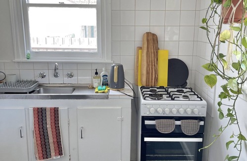Preston House | Home away from home - 1930's Brick cottage in Inner North with large garden