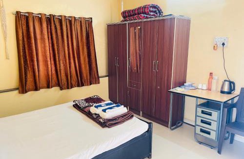 Solapur Apartment | Home Stay - AC Room