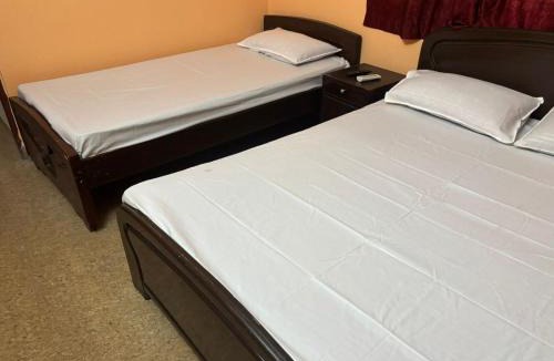 Thousand Lights West Apartment | Home Stay Next to Sankara Nethralaya & Apollo Hospitals