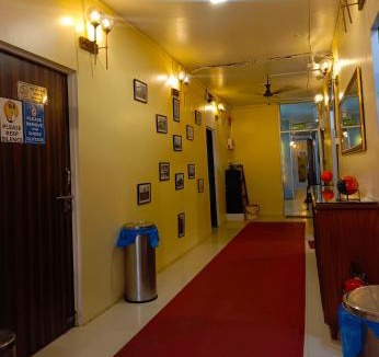 Kashmere Gate Hostel | Homestay Ac Dormitory