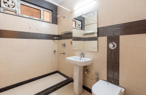 New Friends Colony Apartment | Homlee-LushGreen 2BHK-South DEL-Ground Floor