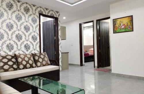 Delhi Apartment | Homlee-Vintage Green 2BHK with Terrace & fort View