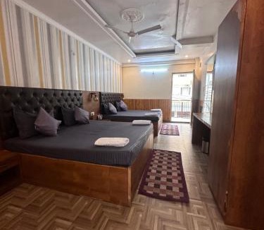 Bhagsu Nag Hotel | Honey N Spice Hotel & Restaurant
