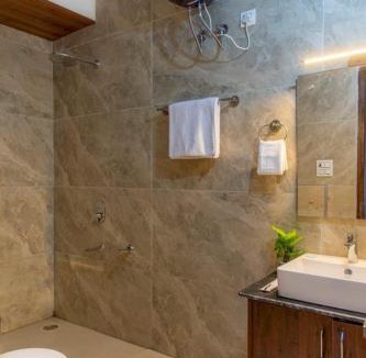Dharampur Apartment | Host jatin Corner Cottage kasauli 7o1827o7o3