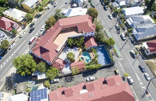 West End Hostel | Hostel ∙ Brisbane Backpackers Resort