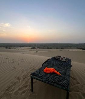 Amar Sagar Pol Hostel | Hostel Camel Castle & Safari