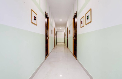 Banashankari Hotel | Hotel ∙ 2 guests