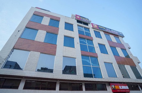 Mohali Hotel | Hotel ∙ 3 guests