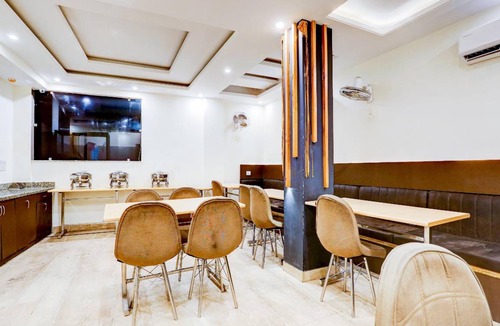 Mahipalpur Extension Hotel | Hotel ∙ 3 guests
