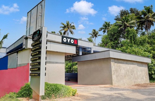 Poovar Hotel | Hotel ∙ 3 guests