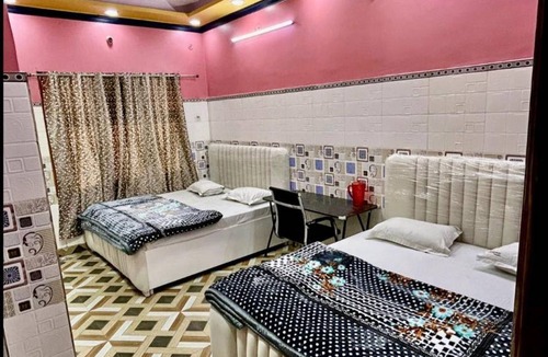 Dariyaganj Hotel | Hotel ∙ 8 guests