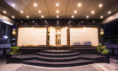 Vile Parle East Hotel | Hotel Airport International Mumbai