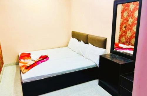 Ajmer Hotel | Hotel Aliza Palace Ajmer AC OR NON AC ROOM