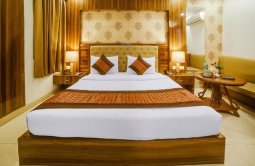 South West Hotel | Hotel Almati Inn Near IGI Delhi Airport - With Free Airport Pickup