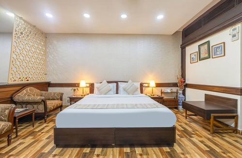 Lajpat Nagar Hotel | Hotel Amar Inn by Quadis - Lajpat Nagar