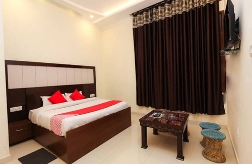 Palampur Hotel | Hotel Ambika & Restaurant By GRB