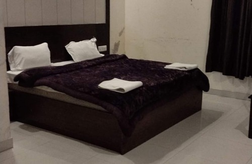 Palampur Hotel | Hotel Ambika & Restaurant By GRB