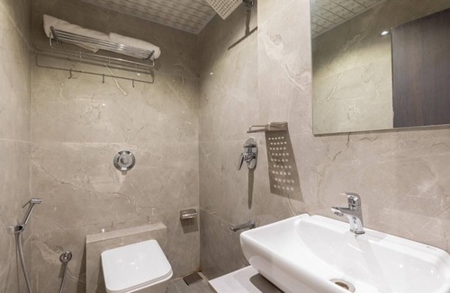 Borivali West Cabin | Hotel Artilla Borivali