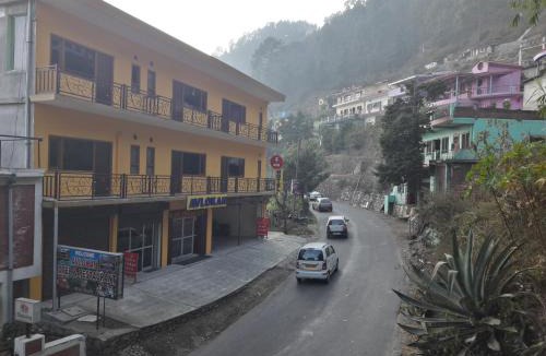 Bhowali Bed & Breakfast | Hotel Avlokan - Near Kainchi Dham Mandir
