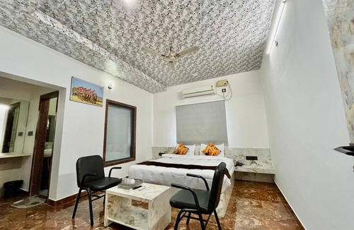 Mount Abu Hotel | Hotel Banjara Hills