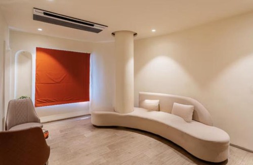Indore Hotel | Hotel Benchmark Premier