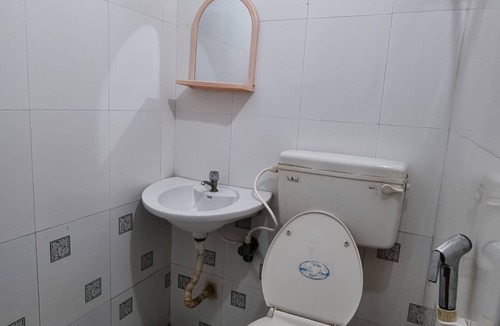 Periamet Cabin | Hotel Bharath