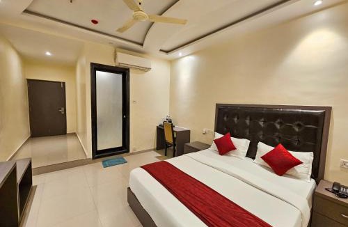 Kalina Hotel | Hotel BKC Inn - Near Trade Center, Visa Consulate BKC