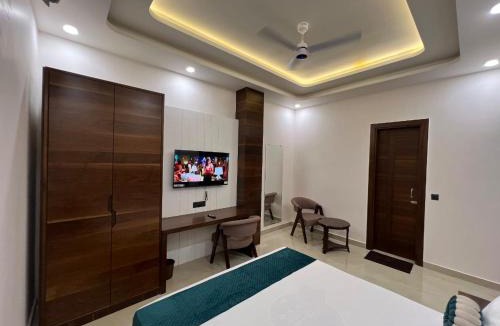 Meerut Hotel | Hotel Bliss Inn & Terrace