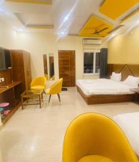Mayapur Hotel | Hotel Blue Moon