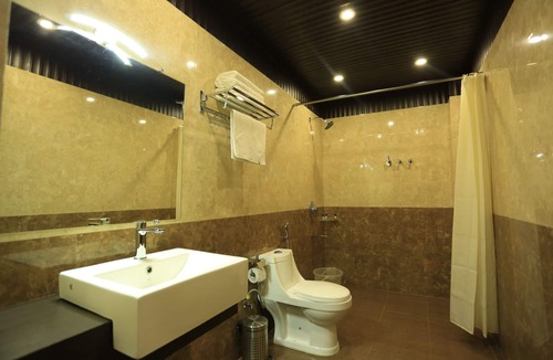 Sidhpur Hotel | Hotel Buddha House Himalayan Brothers
