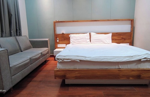 Halvad House | HOTEL CENTER POINT