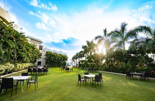 Abu Road Hotel | Hotel Chandrawati Palace