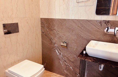 Deoghar Hotel | Hotel Chariot Inn
