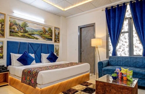 Rohini Hotel | Hotel Cozy Nest Rohini