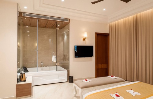 Ludhiana Hotel | Hotel Crown Palazzo