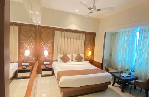 Vashi Hotel | Hotel Czar Inn