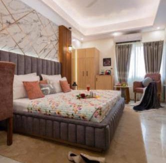 Mahmoorganj Hotel | Hotel Devi inn